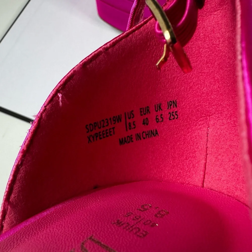 Barbie Hot Pink Platform Block Heel Pumps Satin Ankle Strap Size 8.5